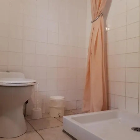 L'auberge De فندق غافارني
