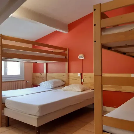 L'auberge De فندق غافارني